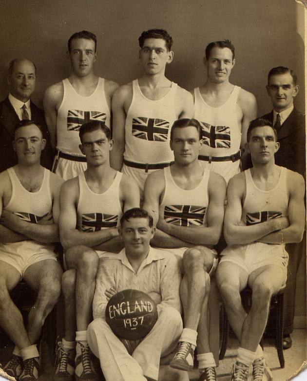 Hoylake basketball team