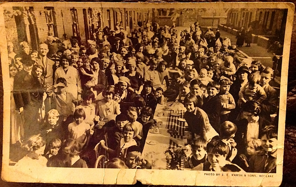street-party-1937
